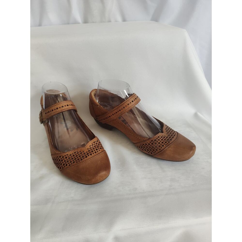 Taos Boho Lagenlook Women’s Brown Leather Mary Jane Flats Buckle Strap US 8 - Picture 4 of 6